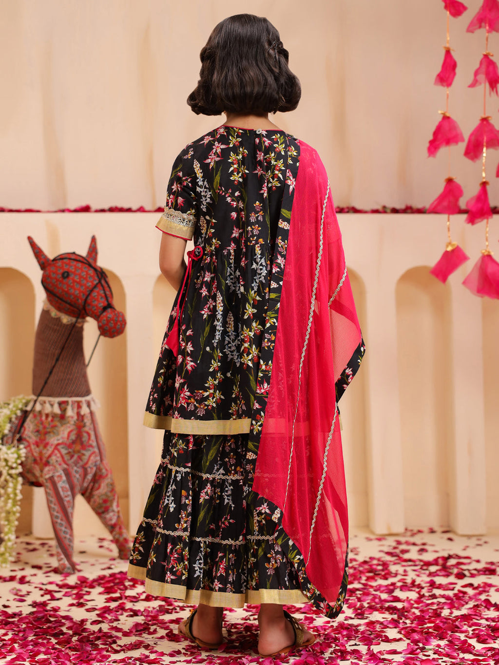Girls Ethnic Motifs Printed Regular Pure Cotton Kurta with Sharara & With Dupatta