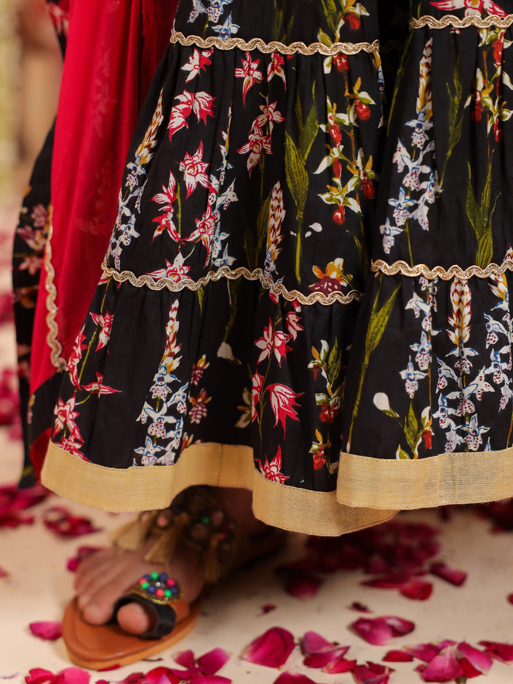 Girls Ethnic Motifs Printed Regular Pure Cotton Kurta with Sharara & With Dupatta