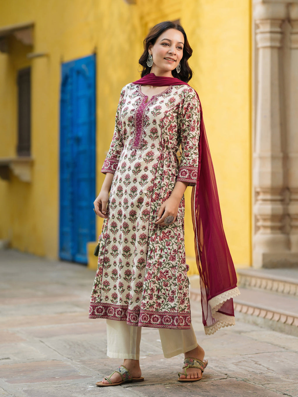 Women Ethnic Motifs Printed Regular Pure Cotton Kurta with Trousers & With Dupatta