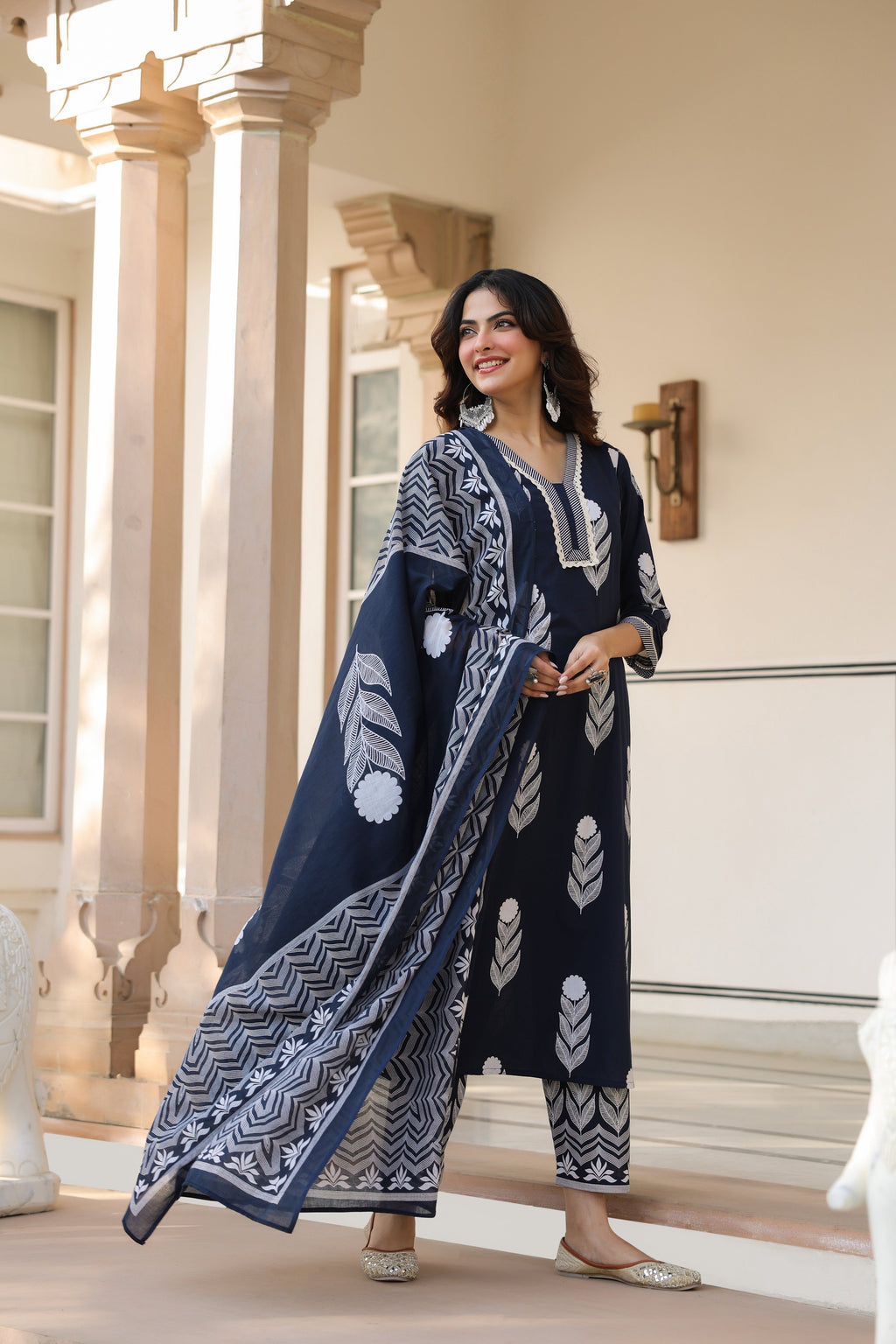 Ethnic Motifs Printed Pure Cotton Kurta with Trousers & With Dupatta