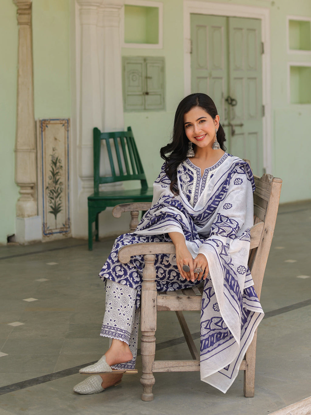 Women Printed Pure Cotton Kurta with Trousers & With Dupatta