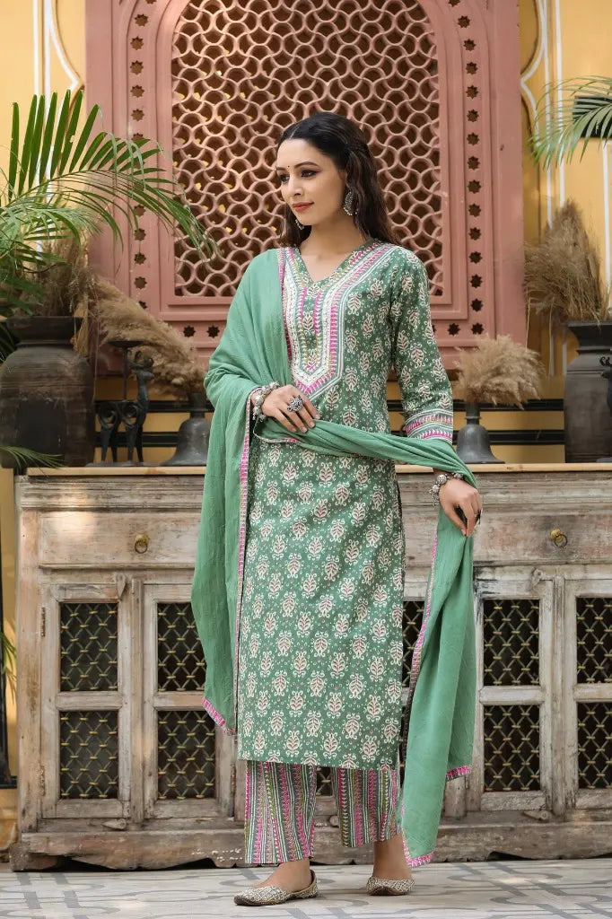 Women Green Ethnic Motifs Printed Pure Cotton Kurta Set