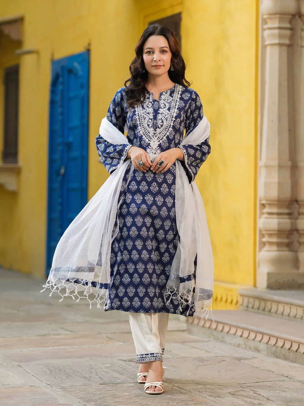 Women Ethnic Motifs Printed Regular Thread Work Pure Cotton Kurta with Trousers & With Dupatta