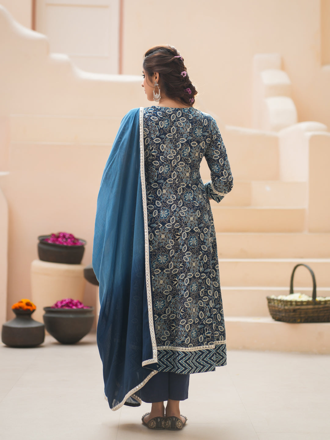 Women Floral Printed Cotton Kurta with Trousers & Dupatta
