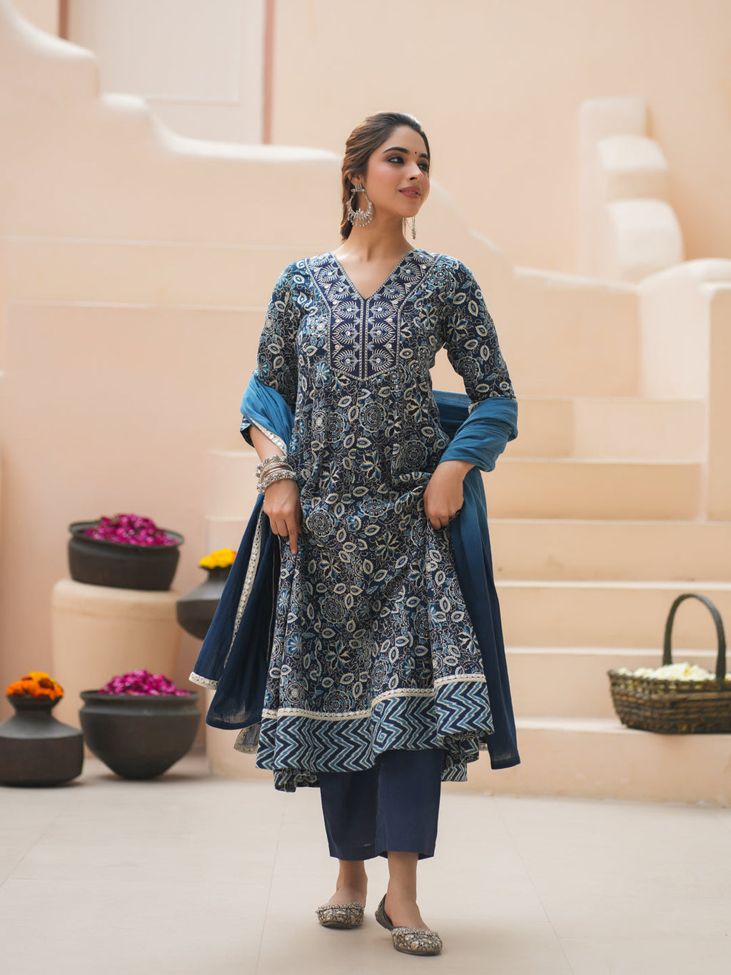 Women Floral Printed Cotton Kurta with Trousers & Dupatta