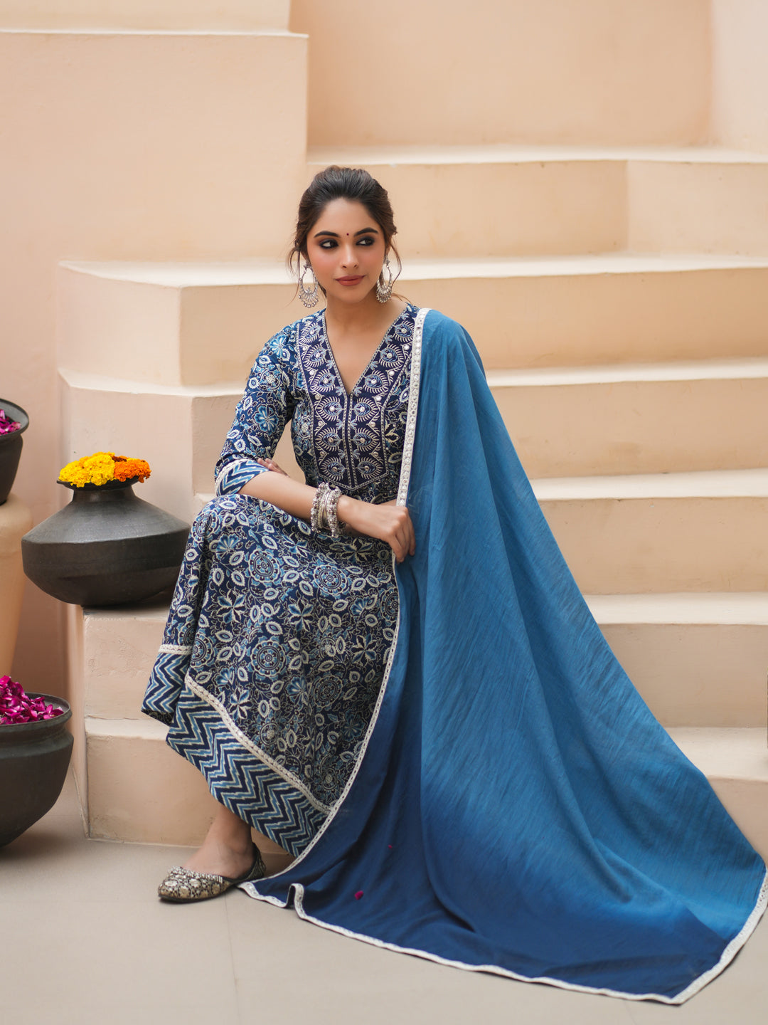 Women Floral Printed Cotton Kurta with Trousers & Dupatta