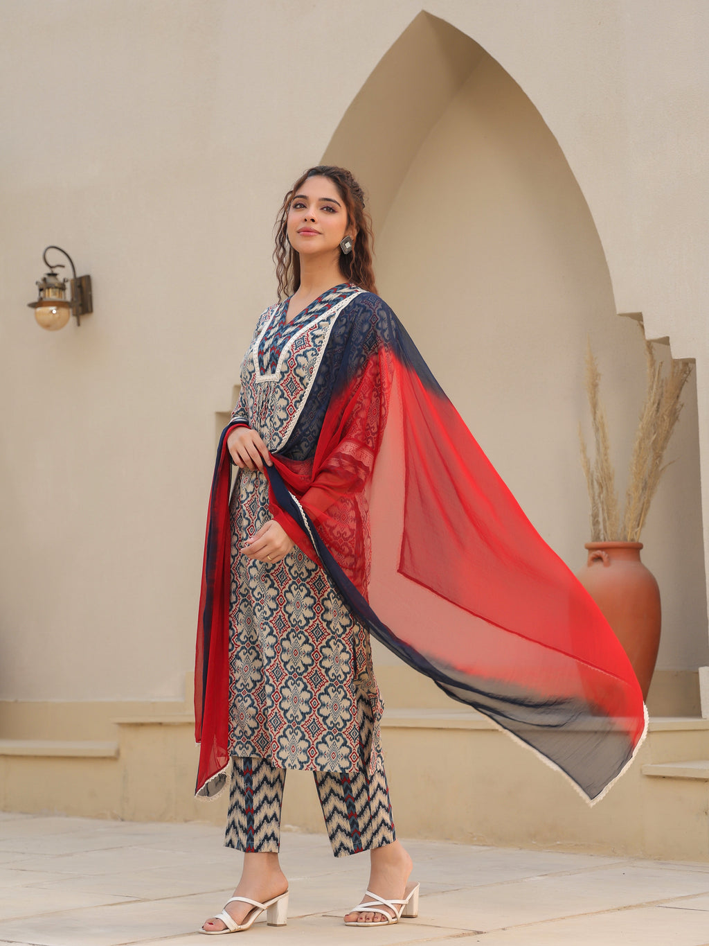 Women Printed Regular Pure Cotton Kurta with Trousers & With Dupatta