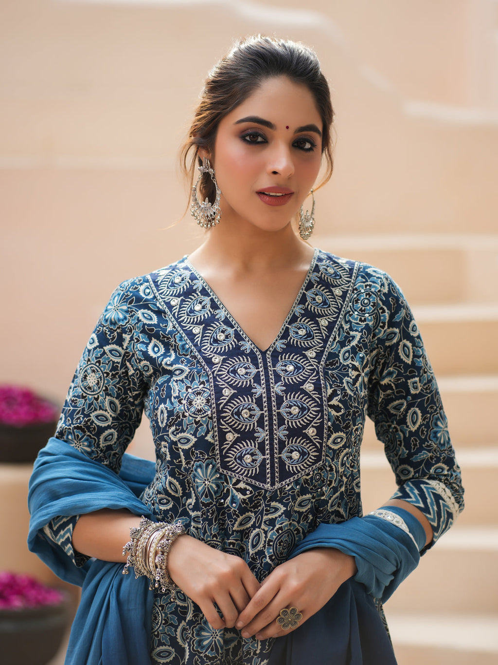 Women Floral Printed Cotton Kurta with Trousers & Dupatta