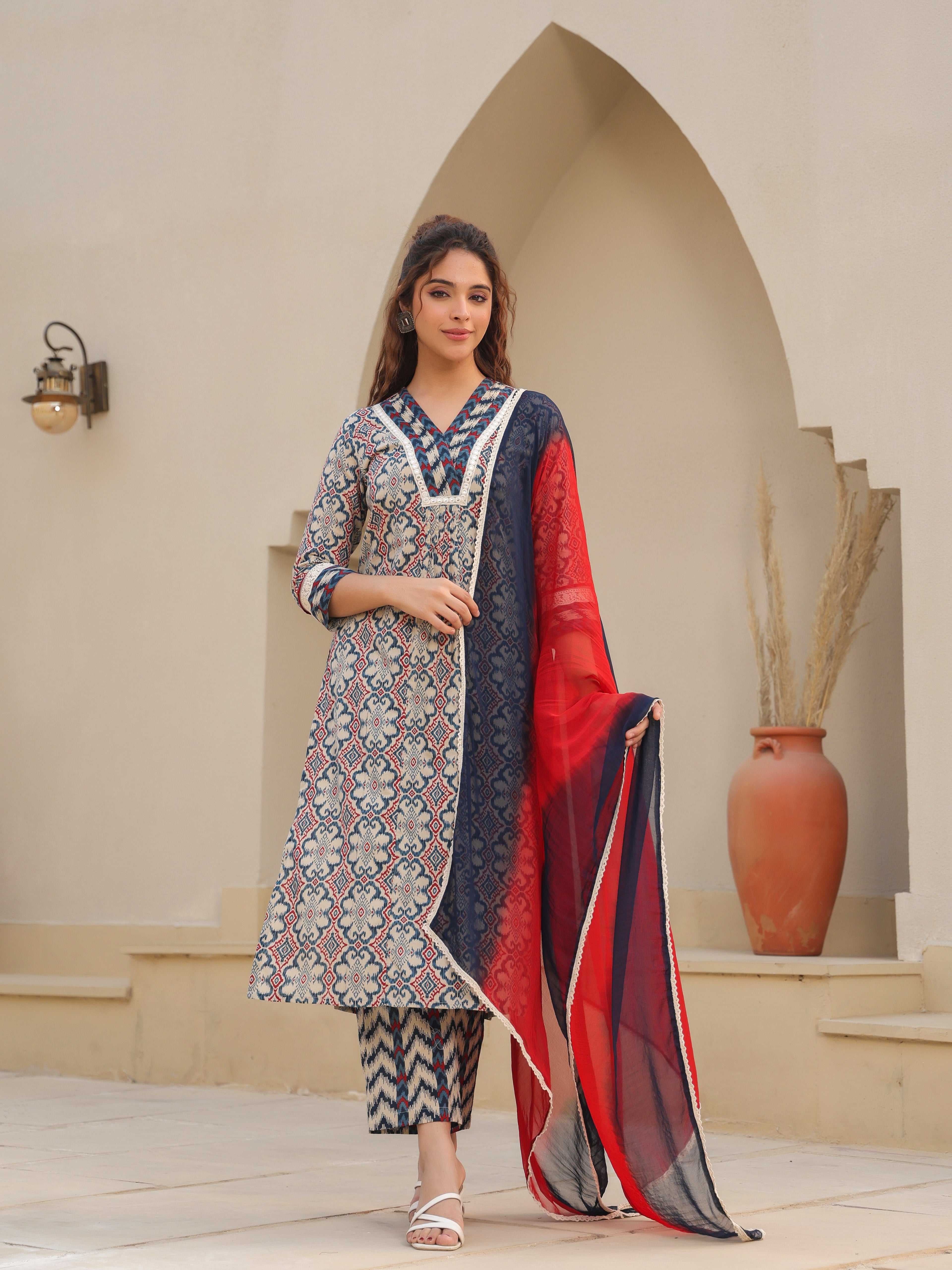 Women Printed Regular Pure Cotton Kurta with Trousers & With Dupatta