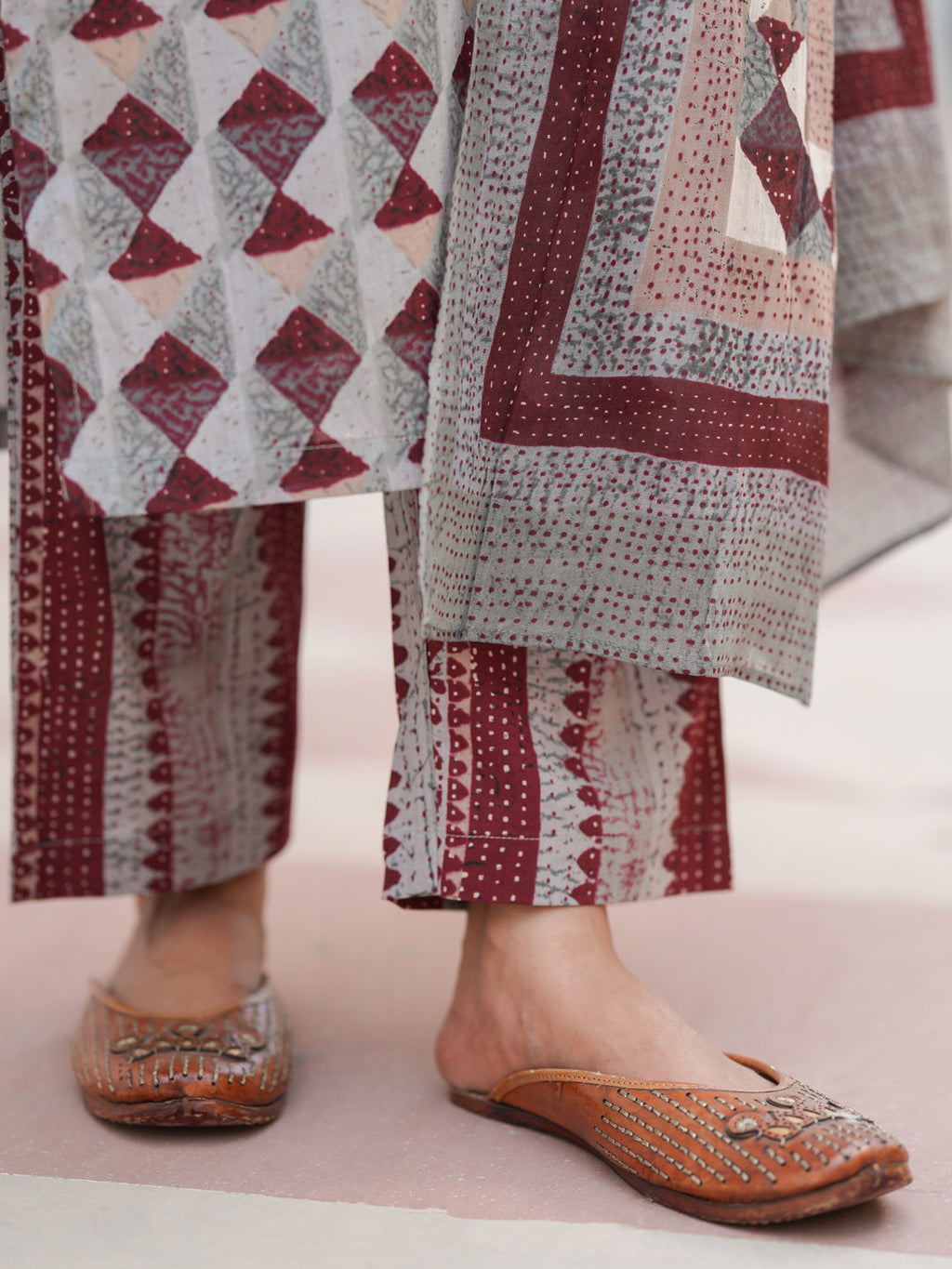 Geometric Printed Notch Neck Pure Cotton Kurta With Trousers & Dupatta