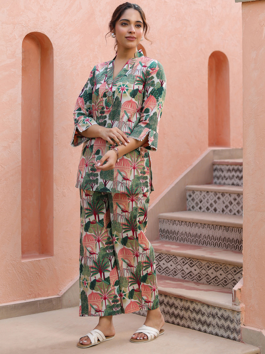 Women Printed Tunic and Trouser Set
