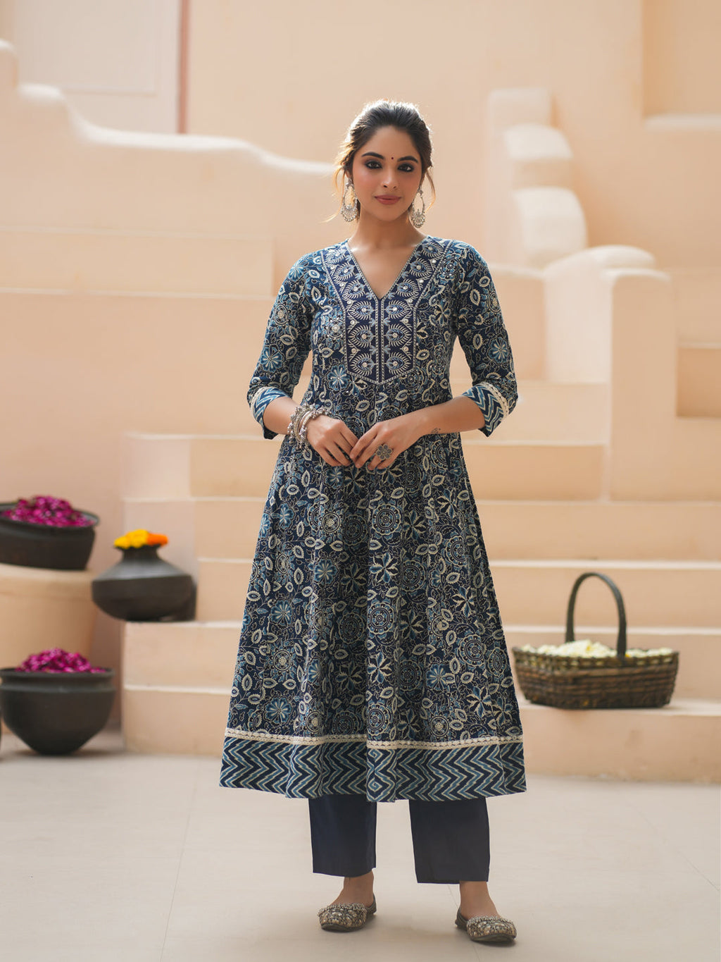 Women Floral Printed Cotton Kurta with Trousers & Dupatta