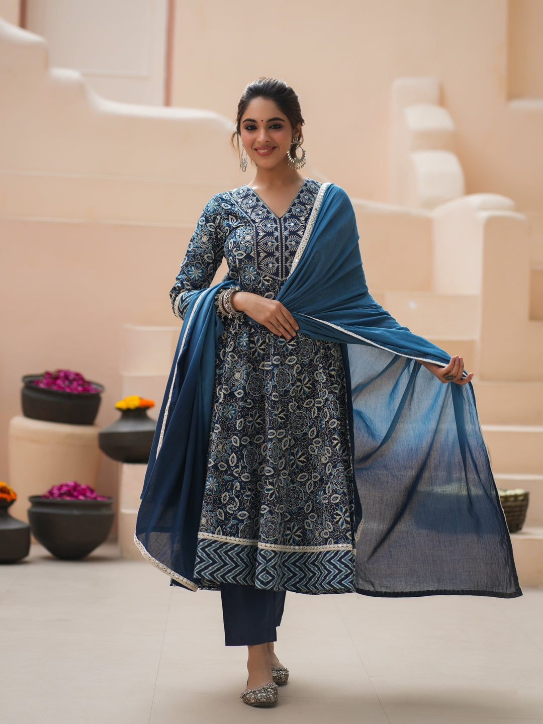 Women Floral Printed Cotton Kurta with Trousers & Dupatta