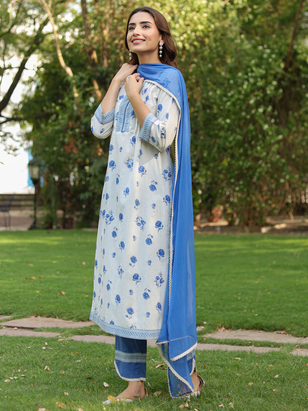 Women Floral Printed Pure Cotton Kurta with Trousers & Dupatta