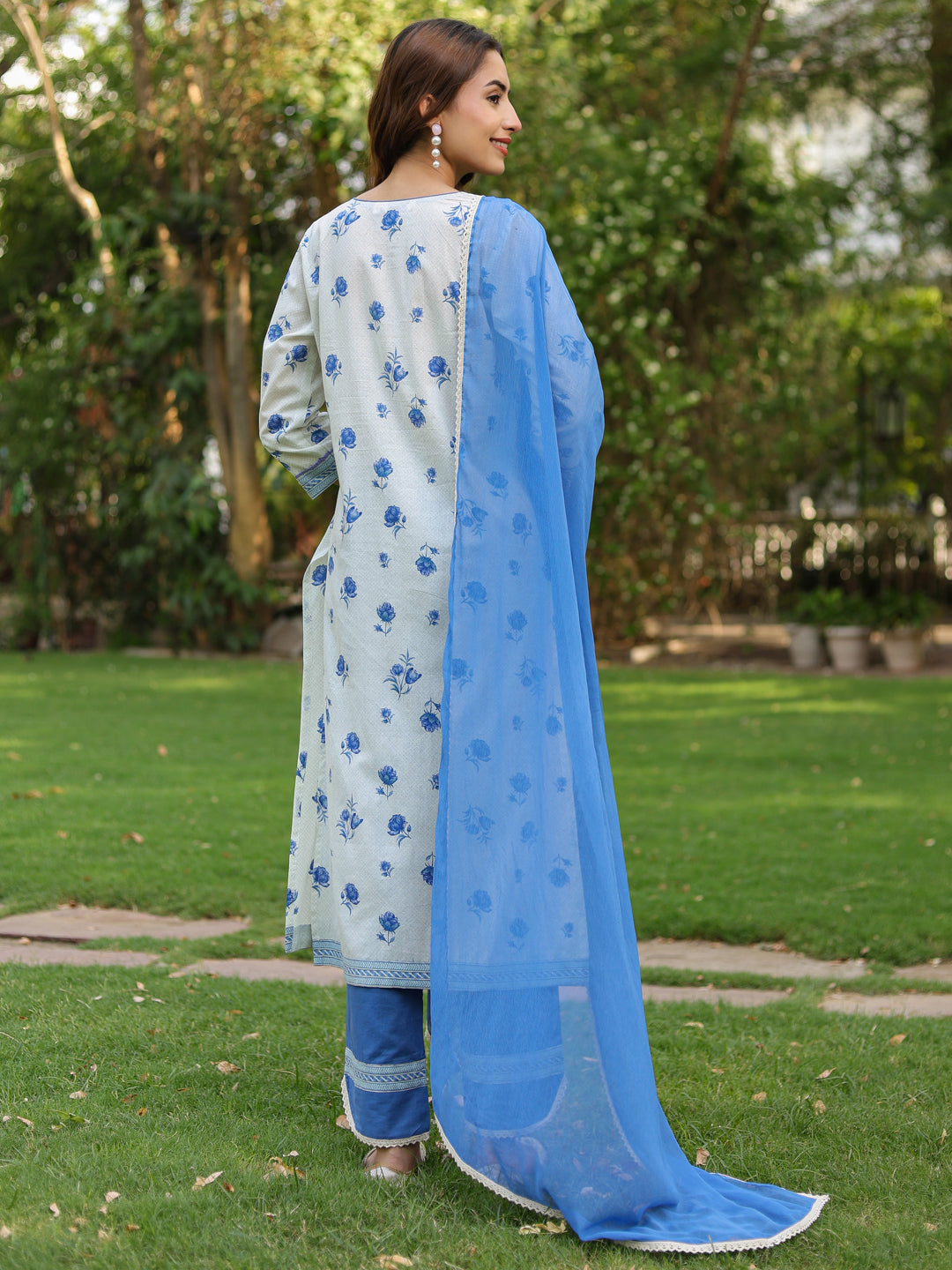 Women Floral Printed Pure Cotton Kurta with Trousers & Dupatta
