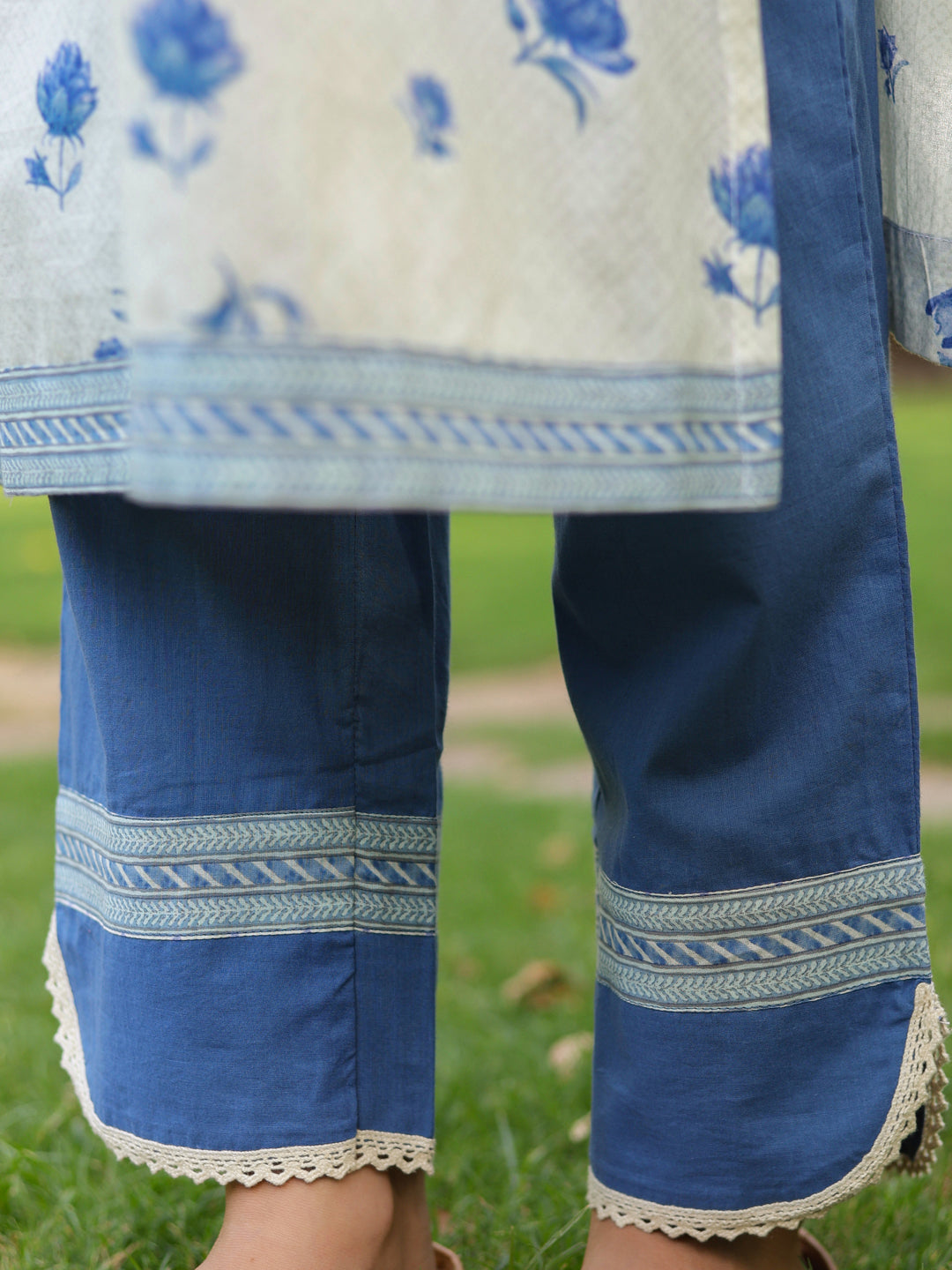 Women Floral Printed Pure Cotton Kurta with Trousers & Dupatta