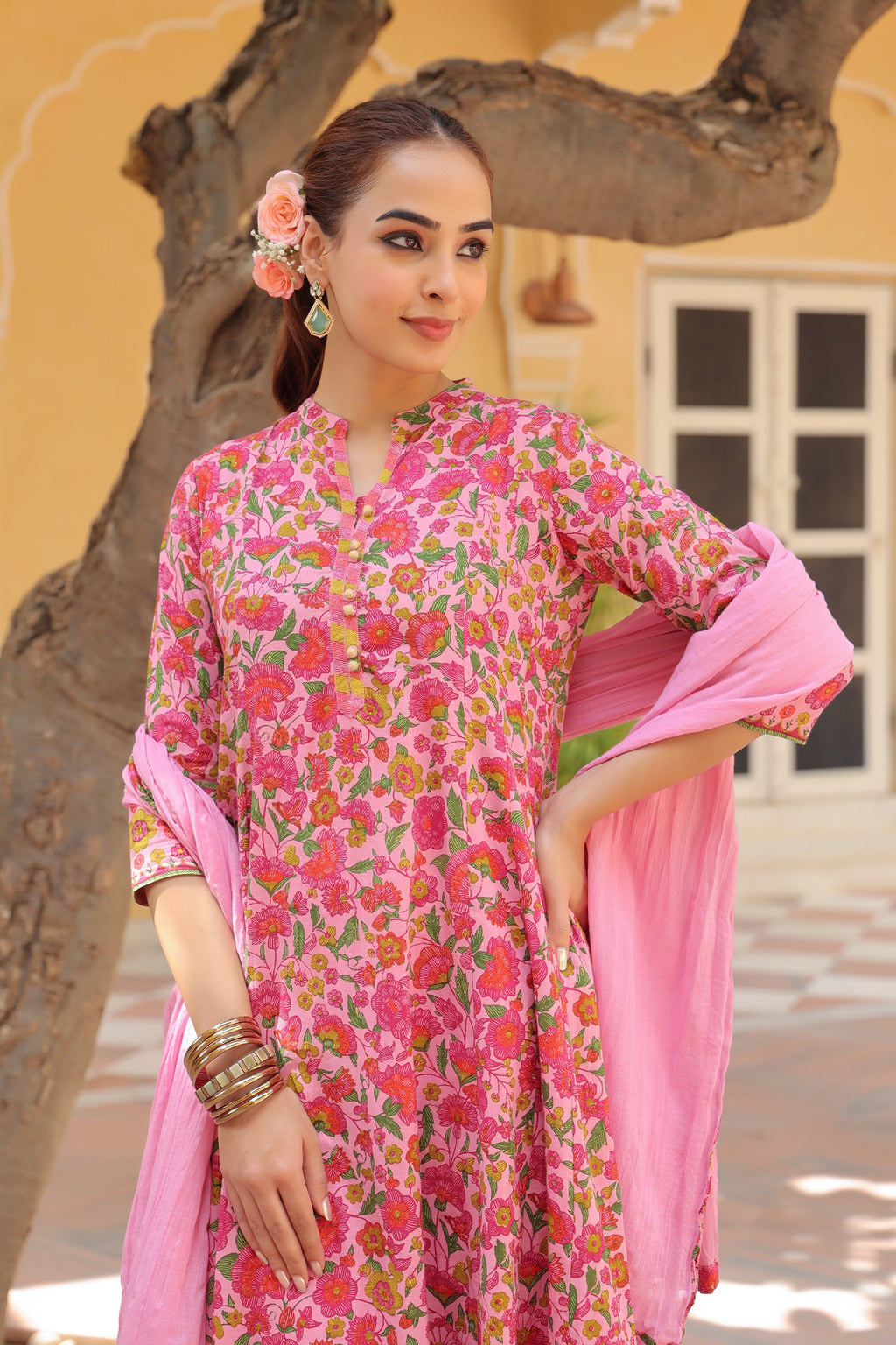 Women Floral Printed Regular Pure Cotton Kurta with Trousers & With Dupatta